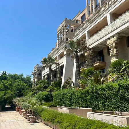 Argisht Palace 2-bedroom With Parking *