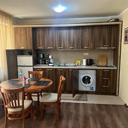 Argisht Palace 2-bedroom With Parking