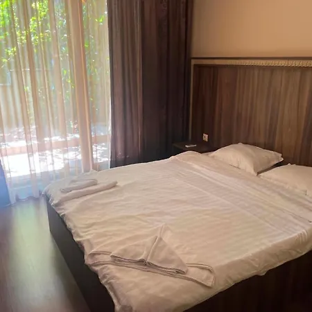 Argisht Palace 2-bedroom With Parking Lejlighed
